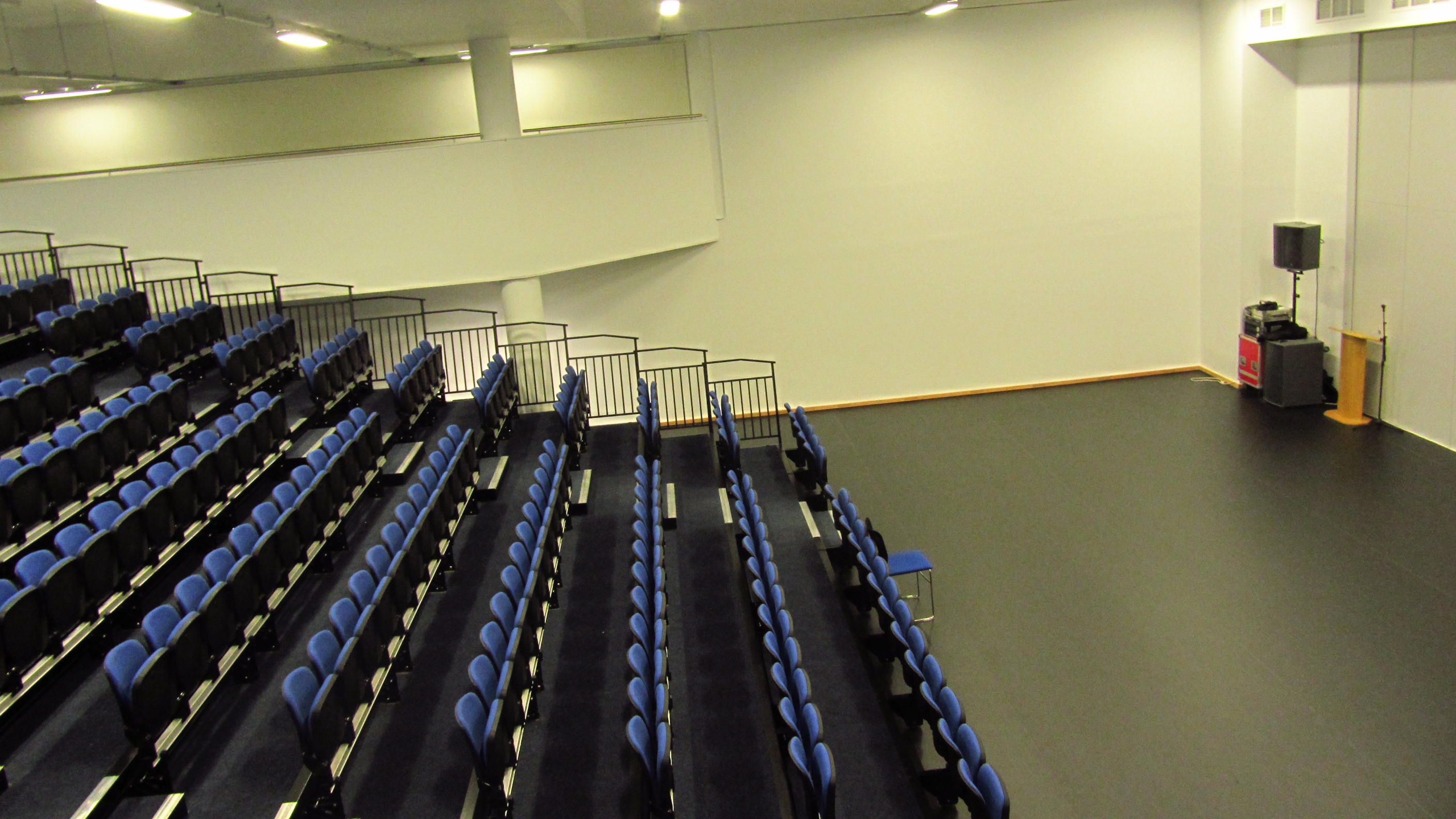 Seating and floor - Schools Plus at Kensington Aldridge Academy